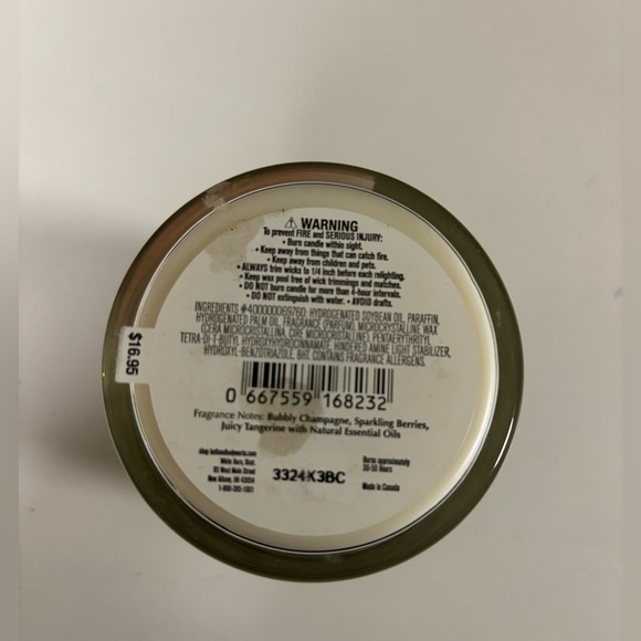 Bath and body Works champagne toast candle - Picture 2 of 2